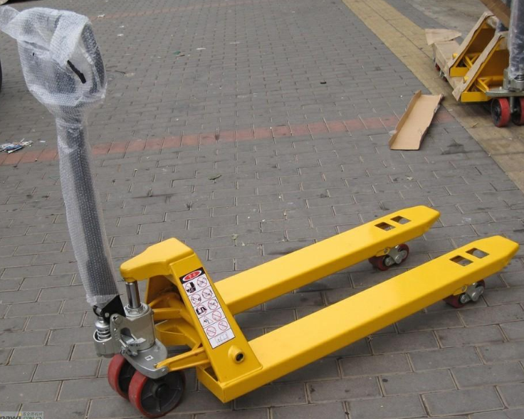 手動叉車有液壓油溢出是什么原因?qū)е?>
                            </div>
                            <div   id=